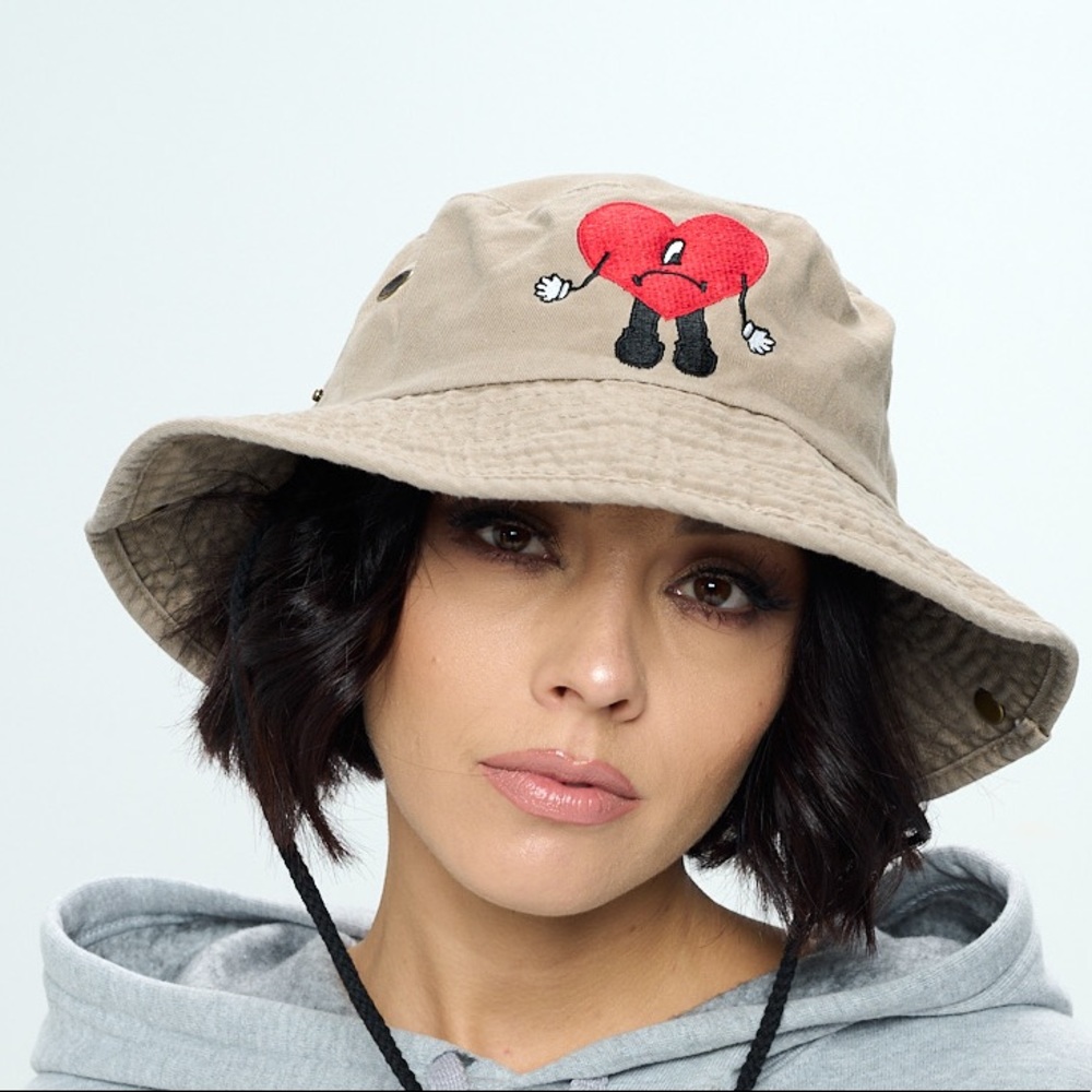 Bad bunny bebesota safari hat